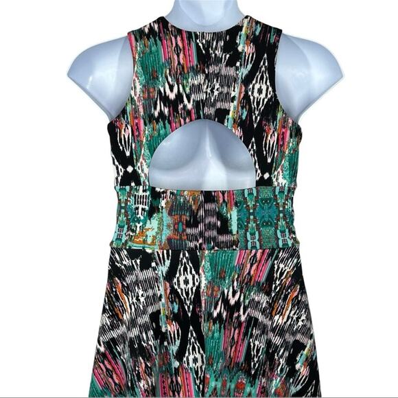 Julian Chang Fit & Flare Mini Dress Open Back Racerback Abstract Print Medium - Picture 9 of 13